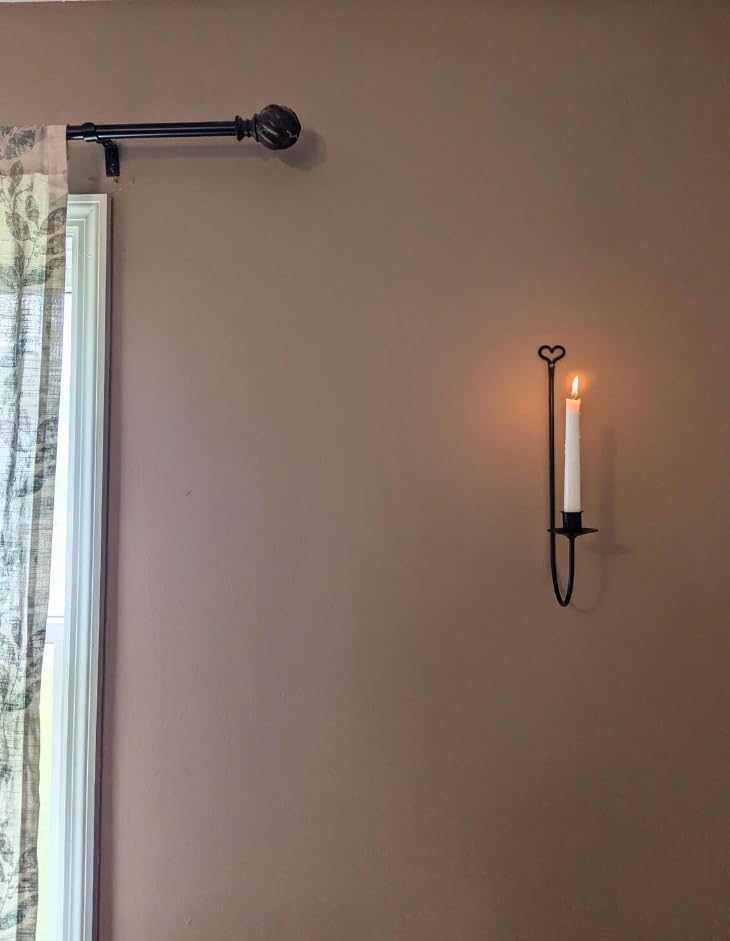 Romantic Heart-Shaped Wrought Iron Wall Sconce – Handcrafted Taper Candle Holder for Rustic and Cozy Decor (2)