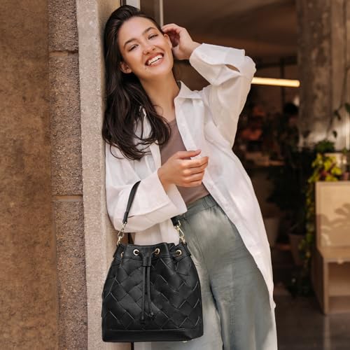 Bolso saco trenzado de cuero para mujer con dos correas miniatura 3