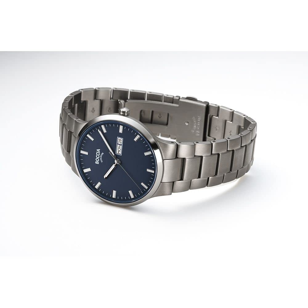 Boccia Herren Armbanduhr mit Gehäuse aus Titan, in der Farbe: Silber, Armband aus: Titan, Gehäusedurchmesser: 39 mm, 3649-02