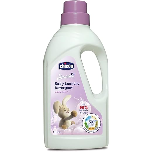 Chicco Baby Liquid Laundry Detergent, 5X Stain & Germ Fighter, Kills 99% Of Germs, Dermatologically Tested For Effective & Gentle Cleaning, Delicate Flowers (1 L)