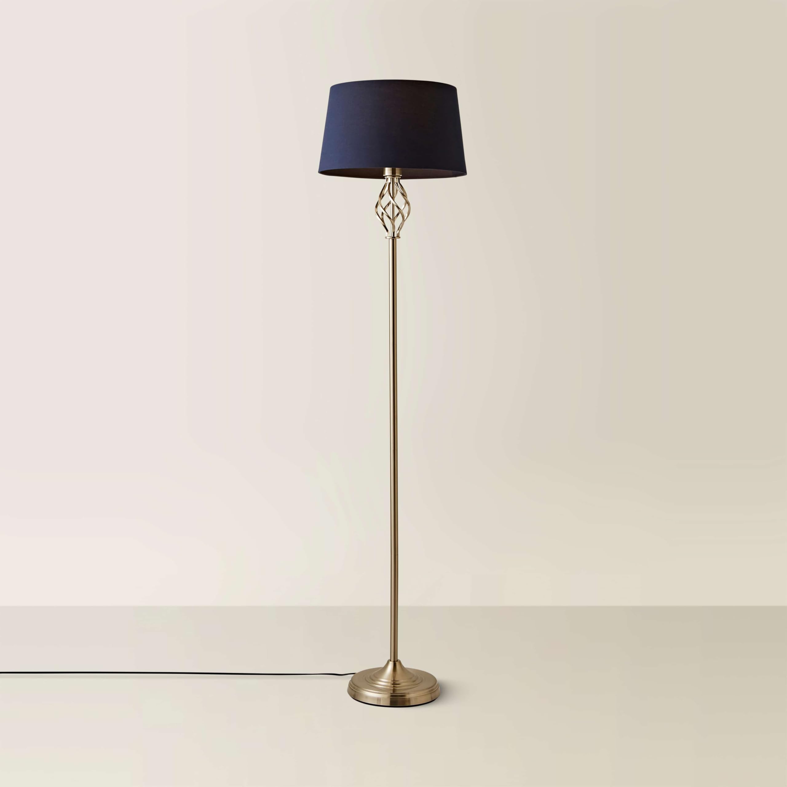 ValueLights Memphis Silver Floor Lamp