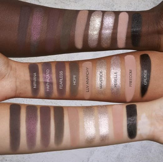 HUDA BEAUTY Original | PRETTY GRUNGE - Paleta de 18 sombras de ojos | Creamy Obsessions - Paleta de sombras de ojos | 16.8 gramos / 0.59 Oz. | by BELLA | EDICIÓN LIMITADA