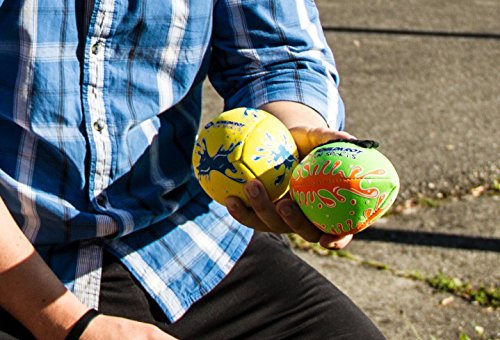 Schildkröt Mini-Ball-Duo Pack, Set bestehend aus 1 Volley und 1 American Football, Ø 9cm, griffig und salzwasserfest, ideal für Strand und Wasser, 970282