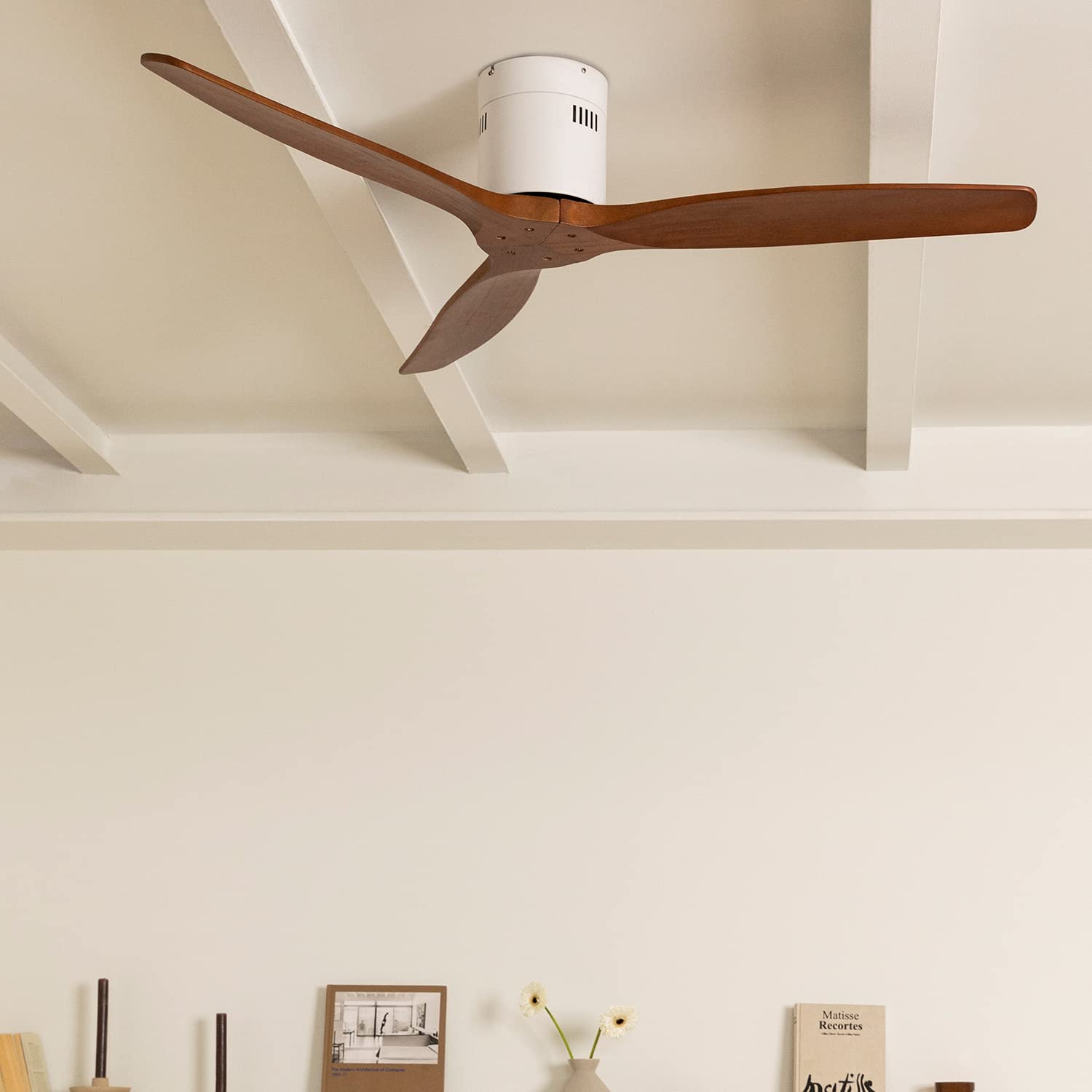 CREATE / WINDCALM M/Deckenventilator ABS Weiß Dunkelholzflügel-Optik mit WLAN und Fernbedienung/Leise, 40W, Ø132cm, 6 Geschwindigkeiten, Timer von 1 bis 4 Std., DC-Motor, Sommer-Winterbetrieb