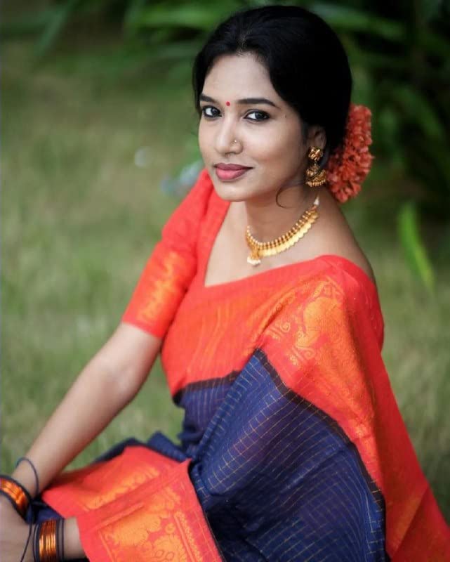 Image of Flosive Women's Kanjivaram Silk Saree With Handloom Weaving Work With Blouse Piece