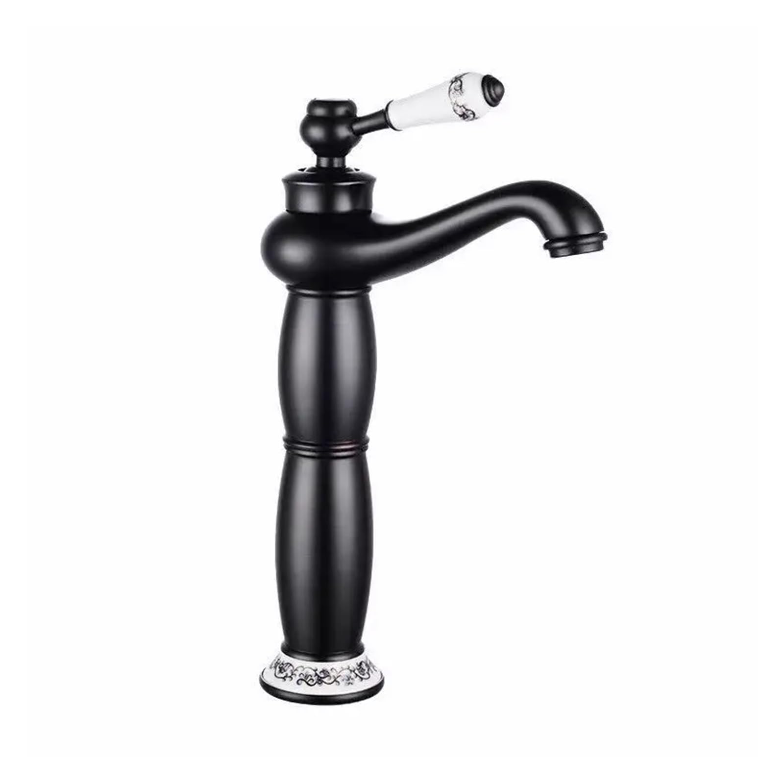Robinet de lavabo en laiton pour une salle de bains rétro et chaleureuse