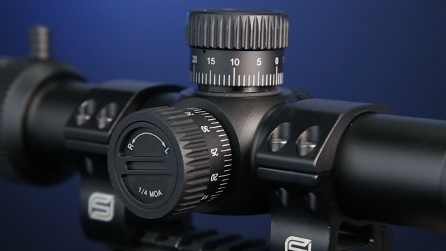 Lunette De Visée SPINA OPTICS 1.2-6x24 SFP – Tube 30mm, Réticule Mil-Dot, Tourelles Réglables 1/2 MOA, Résistante à L’eau Et Au Choc