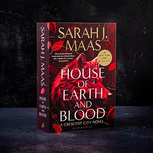 House of Earth and Blood: Enter the SENSATIONAL Crescent City series with this PAGE-TURNING bestsell