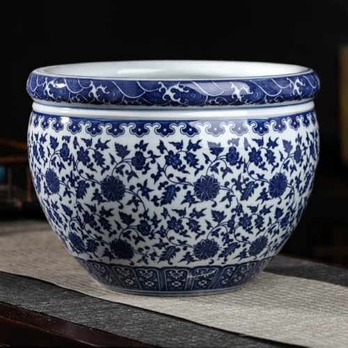 Pot de fleurs en céramique bleu et blanc pour créer un cocon poétique chez soi