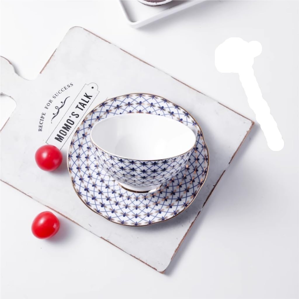 Herbata herbaty, Prosta niebieska siatka w stylu retro Brytyjska filiżanka kawy z