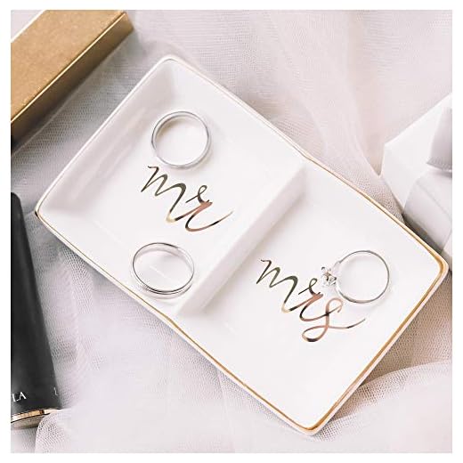 Quany Life Mr Mrs Jewelry Ring Dish Ceramic Trinket Tray Wedding Engagement Gift for Bride Desk Storage for Mrs Engaged Gifts Mr Mrs Gold Engagement Honeymoon Gifts Friend