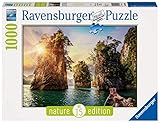 Inhalt: 1000 Teile Ravensburger Puzzle im Format 70 x 50 cm, ab 14 Jahren geeignet - das ideale Geschenk für jeden Anlass: egal ob als Weihnachtsgeschenk, Geburtstagsgeschenk oder Ostergeschenk