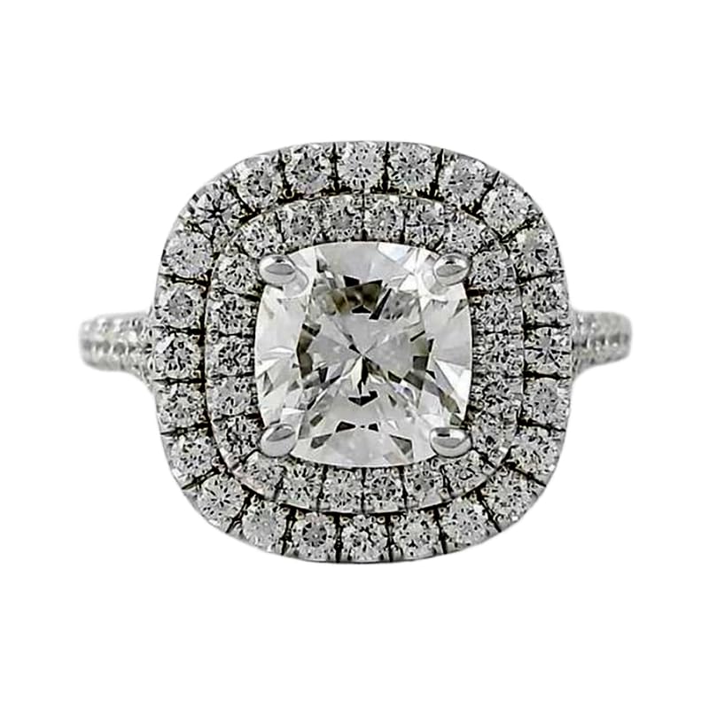 Bague imposante en argent anti-ternissement avec halo de diamants cz éclatants