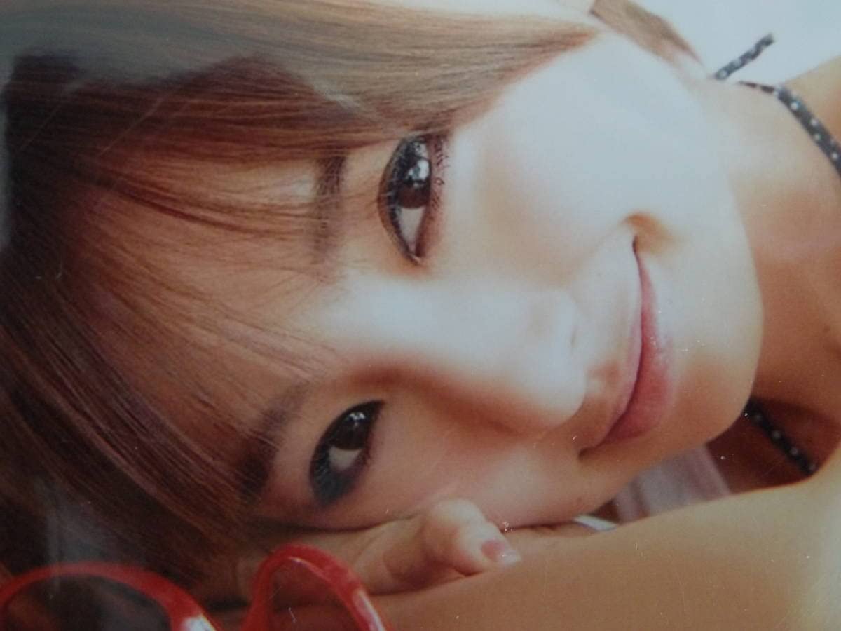 Amazon.co.jp: AKB48の元メンバー 篠田麻里子さん 生写真 直筆サイン付 