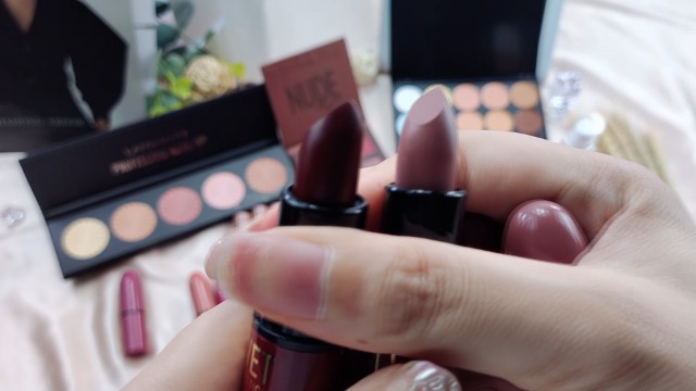 FantasyDay Make-up Geschenkset – Schminkkoffer Mit Lidschatten, Lippenstift, Mascara, Pinseln & Kosmetiktasche