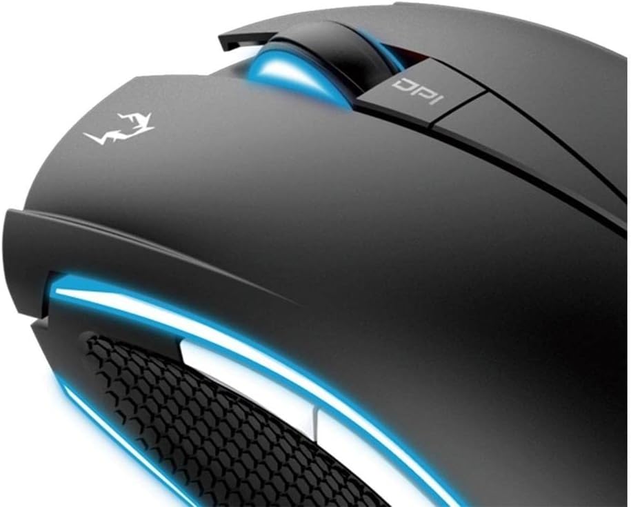 Close-up of DPI button and lighting on GAMDIAS ZEUS E1 mouse