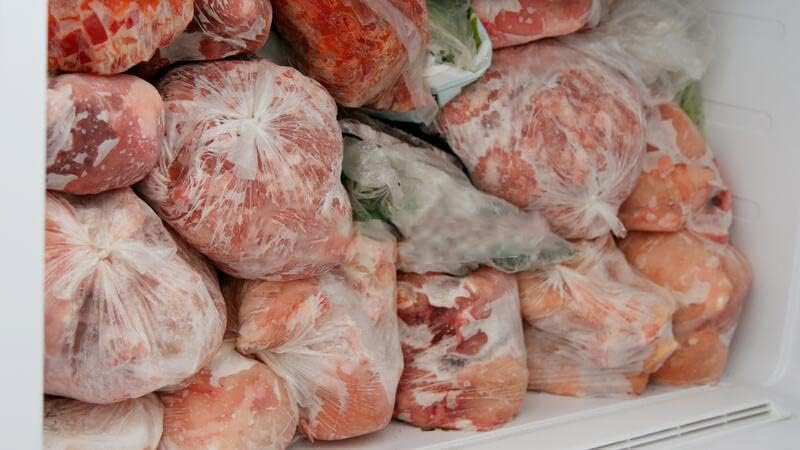 400 Food and Freezer Bags Plastic Bags on Roll Sandwich Fruit Packed Fridge Freezing Storage Bags Clear Multi Use Food Storage Bags Storage Pouches Fresh Lunch Bags On Roll Used Standard Strength