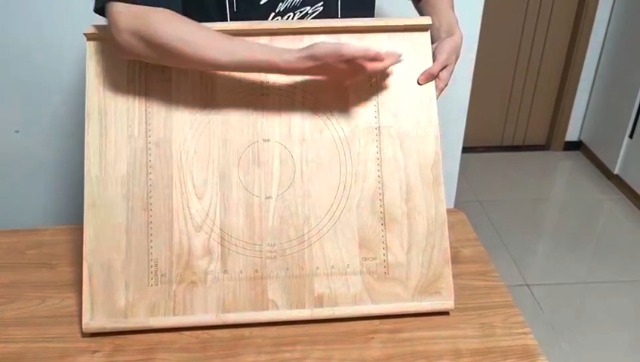 Tabla de madera reversible 64 x 54 cm para repostería miniatura 7