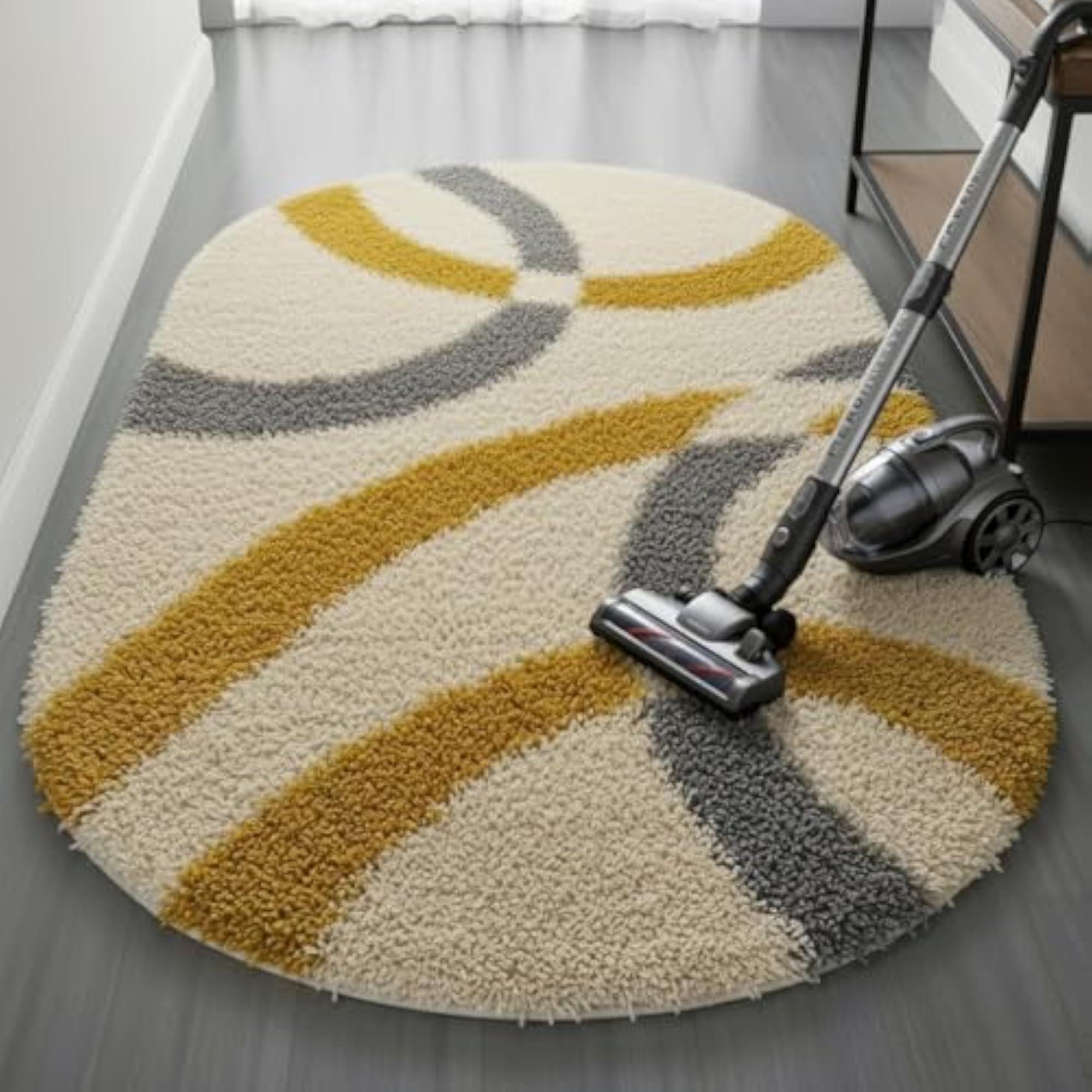 Oval Soft Shaggy Carpet Runner, Cream with Geometric Lines