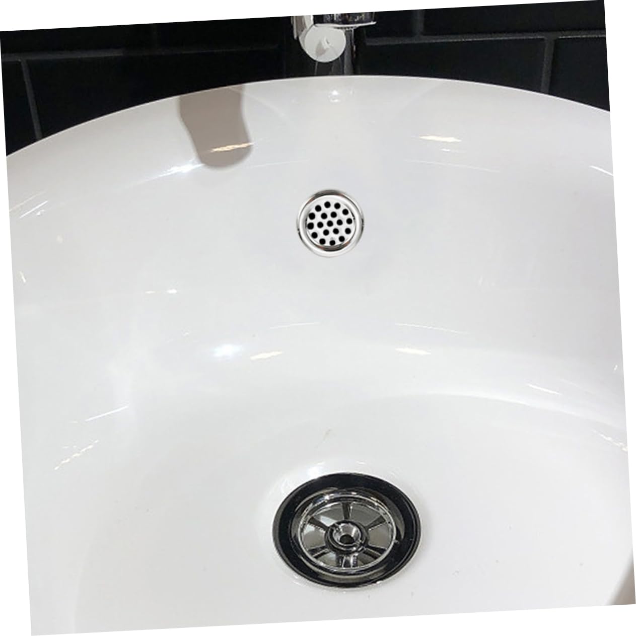 LIFKOME Copertura per Troppopieno Lavandino in Plastica Argento, Resistente alla Corrosione, Design Rotondo Elegante, Confezione da 10 Pezzi per Cucina e Bagno