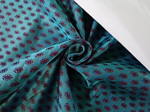 Tissu brocart de soie BRO54 de 1,60 m pour coudre un vêtement fluide