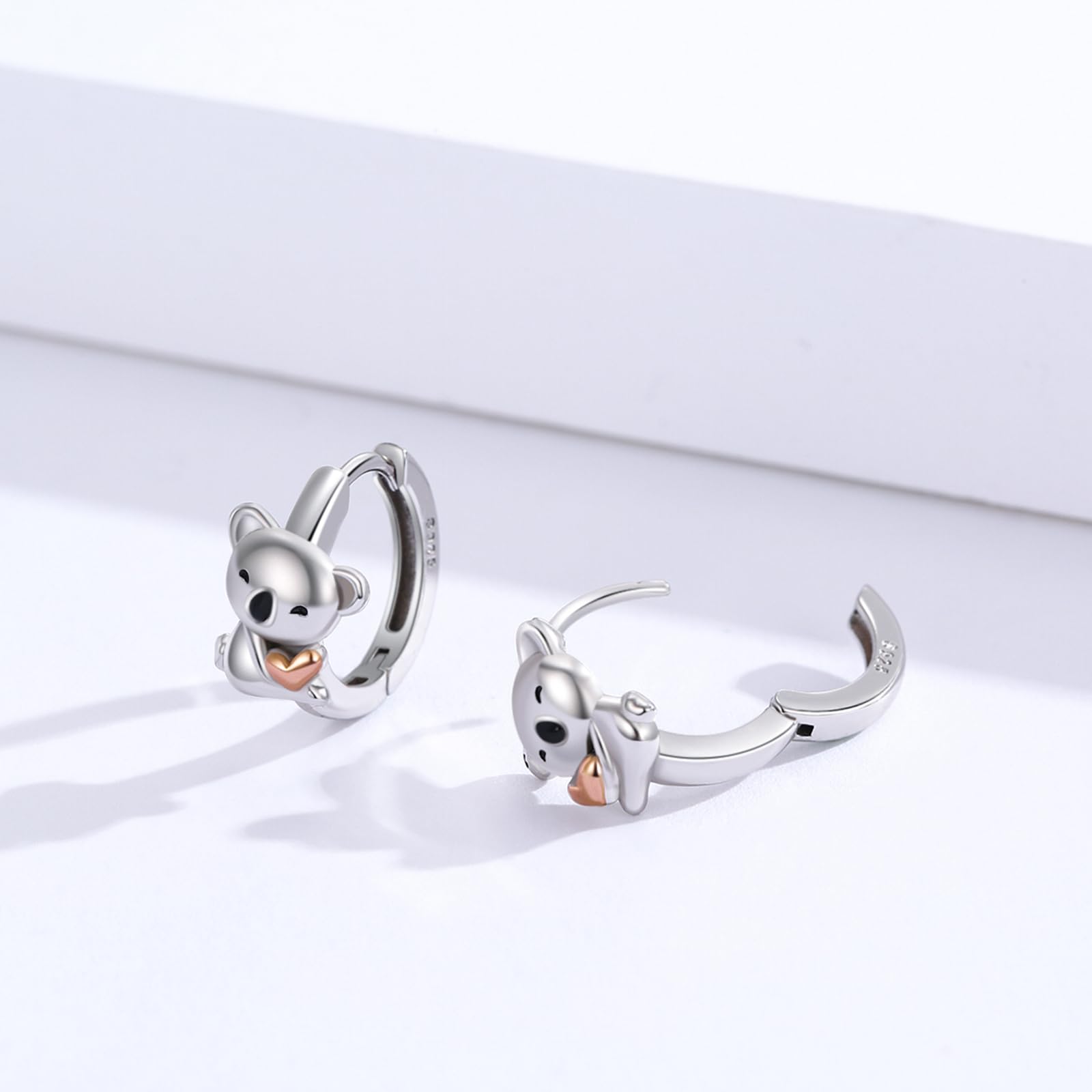 REDSUN Pendientes de aro de unicornio/koala/perezoso/delfín para niña, plata de ley S925, pendientes Huggie Koala, animales, joyas regalo para mujeres, niños, hija, nieta, madre, regalo de cumpleaños