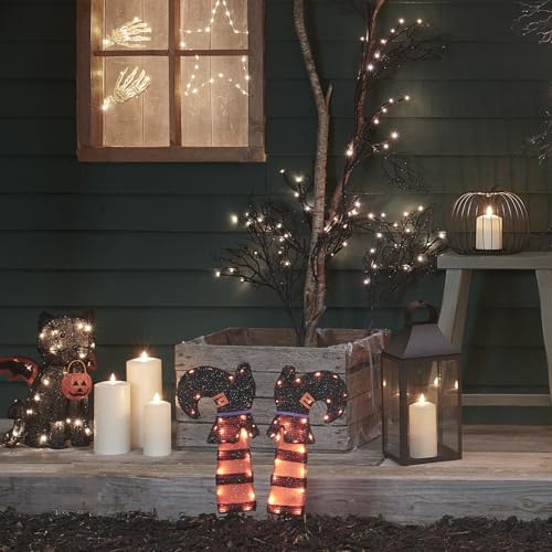 Paire de jambes lumineuses de sorcière pour illuminer facilement un jardin à Halloween - 4