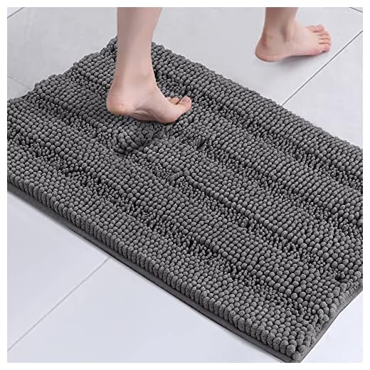 Bath Rugs Ultra Thick and Soft Texture Bath Mat Chenille Plush Striped Floor Mats Hand Tufted Bath Rug with Non-Slip Backing Door Mat for Kitchen/Entryway (Gray - 20" x 32")