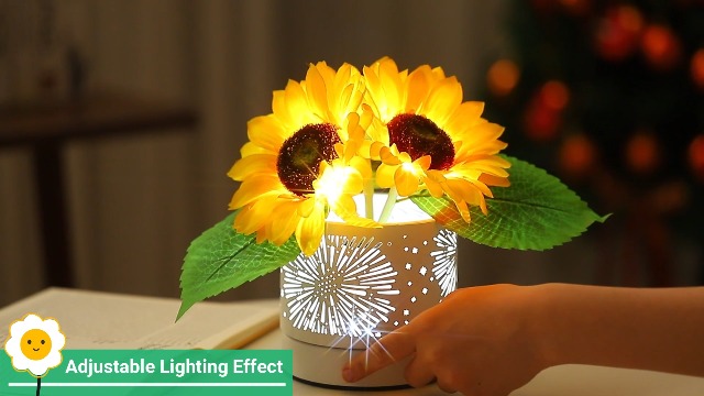 Image of Sunflower Lamp Gifts for Women, Night Light Flower Lamp Decor for Bedroom Office Weeding Bar, Valentine's Mothers Day Christmas Birthday Gifts for Women Mom Daughter Friend Girlfriend