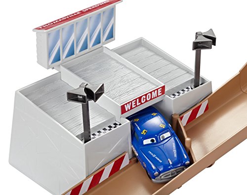Disney Pixar Cars Thomasville Racing Speedway Track Set