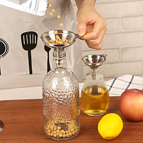 3 Stück Edelstahl Trichter für die Küche mit 2 Stück Reinigungsbürsten & Griff, Stapelbarer Mini Trichter für Flüssigkeiten, Kochöle und Pulver, 4.5/5.5/7.5cm