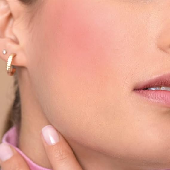 Avon True Colour Luminous Blush 6.2g, Warm Look, For a Radiant Finish, Travel Friendly Compact, Cruelty Free