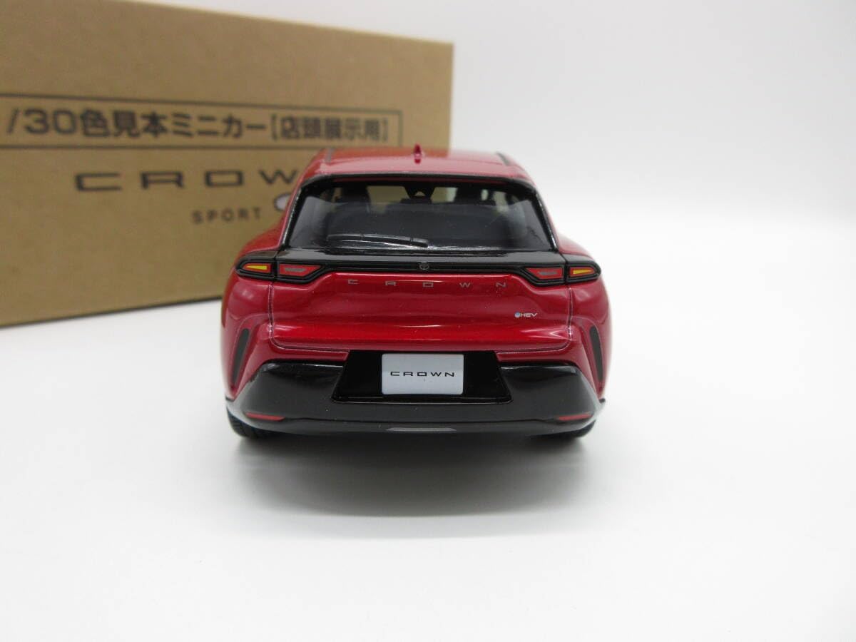 新型クラウン スポーツ ミニカー（1/30スケール ダイキャスト製） 新型