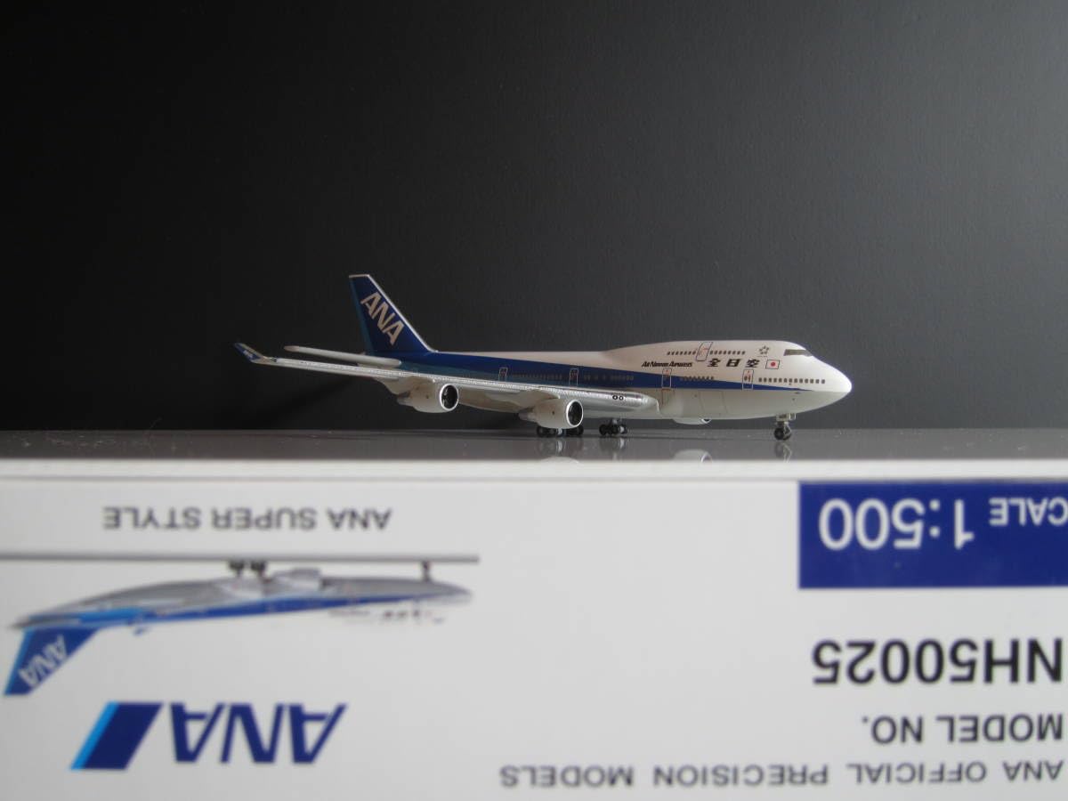 Amazon.co.jp: ANA JA405A 全日空 NH50025 1:500 B747－400
