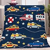 【Materiale Morbido e Resistente】 Realizzata in morbida flanella di alta qualità, questa coperta offre una sensazione vellutata al tatto. Il tessuto è leggero ma avvolgente, perfetto per regalare calore senza appesantire. Grazie alla tecnologia anti-pilling, resiste all’usura e mantiene la sua morbidezza anche dopo numerosi lavaggi. I bordi rinforzati con doppia cucitura ne aumentano la durata, assicurando un prodotto affidabile per lungo tempo