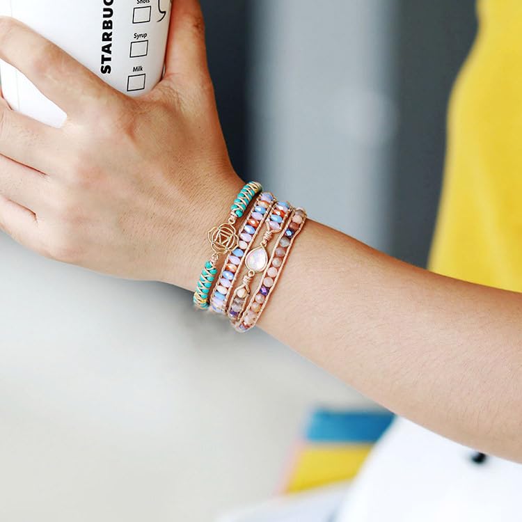 Braccialetti boho multistrato fatti a mano per donna, braccialetti con perline rotonde sfaccettate regolabili, bracciale chakra con ciondolo a cuore per uomo e donna