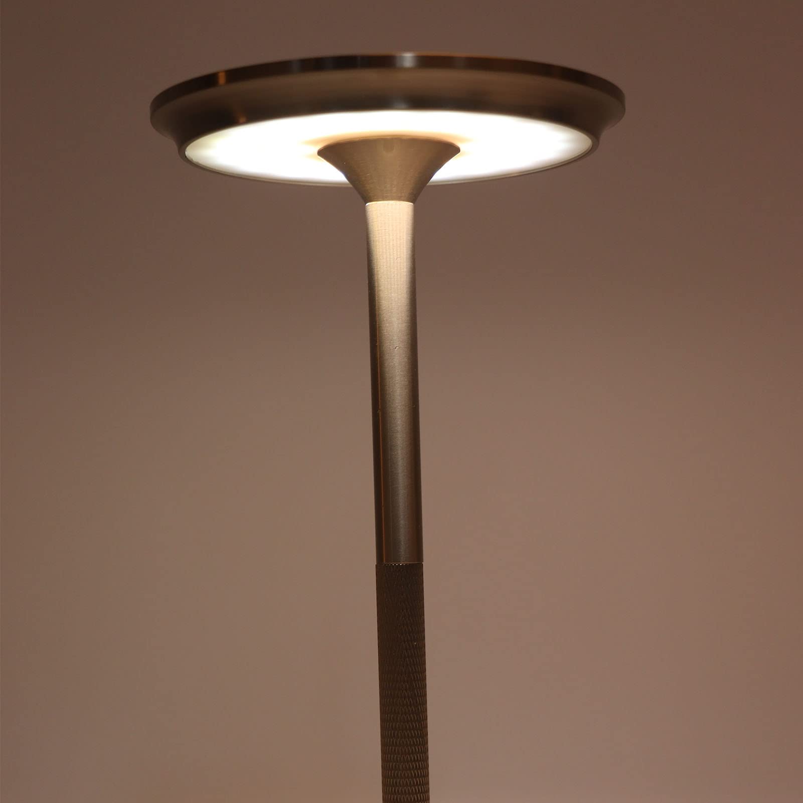 Lámpara de mesa LED recargable, Lámpara de mesa LED inalámbrica, Lámpara de escritorio LED Lámpara de escritorio LED Ajuste de brillo Iluminación de 360 grados Lámpara de mesa de aluminio
