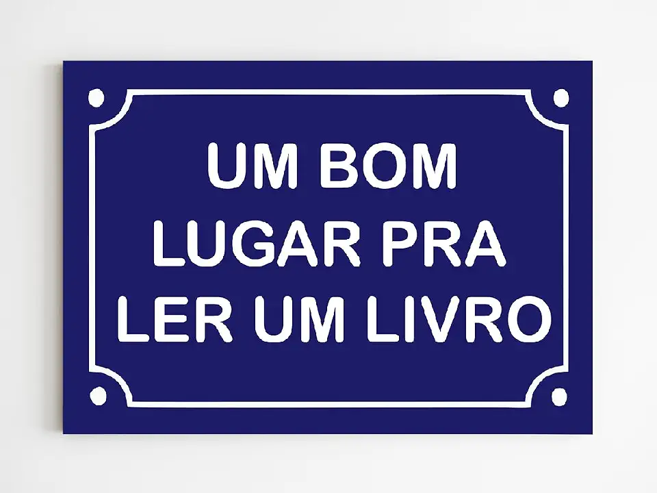 Placa Decorativa Azul com Frase 'Um Bom Lugar Pra Ler Um Livro', Estilo Vintage, Decoração para Ambientes 20X18 MDF