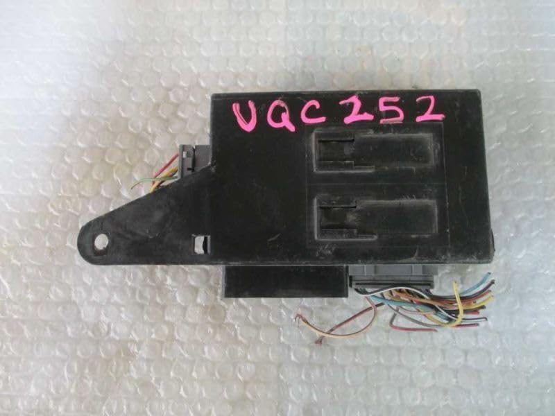 Szczyt view of the Multifunction GEM Control Module with 'UQC 252' written on it.