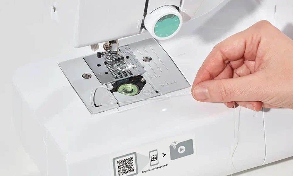 Brother CS70S Macchina da Cucire Elettronica con 70 Punti di Cucito utili, Elastici, Ornamentali,ricami, patchwork Cucitura Automatica, Display Multifunzion