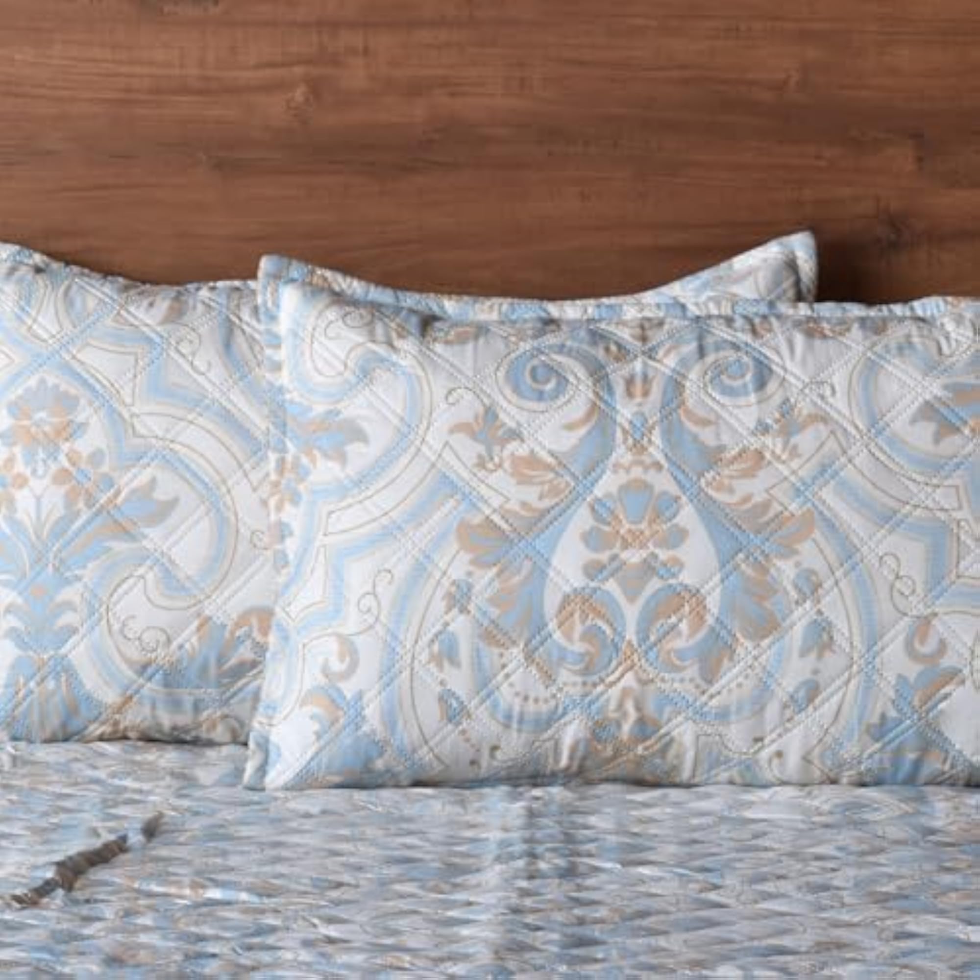 Metropolis Polycotton Quilted King Size Bed Cover Set