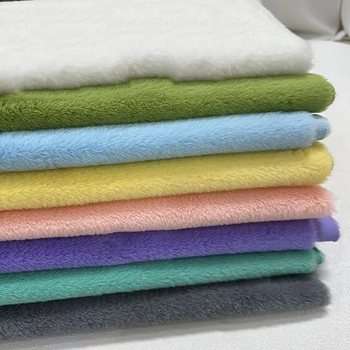 Fausse fourrure au mètre pour décorer vos coussins de salon