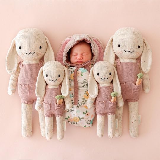 Miniatura 6 de cuddle + kind Harper The Bunny Little - Muñeca tejida a mano de 13 pulgadas, 1 muñeca  10 comidas, comercio justo, calidad de reliquia, hecha a mano