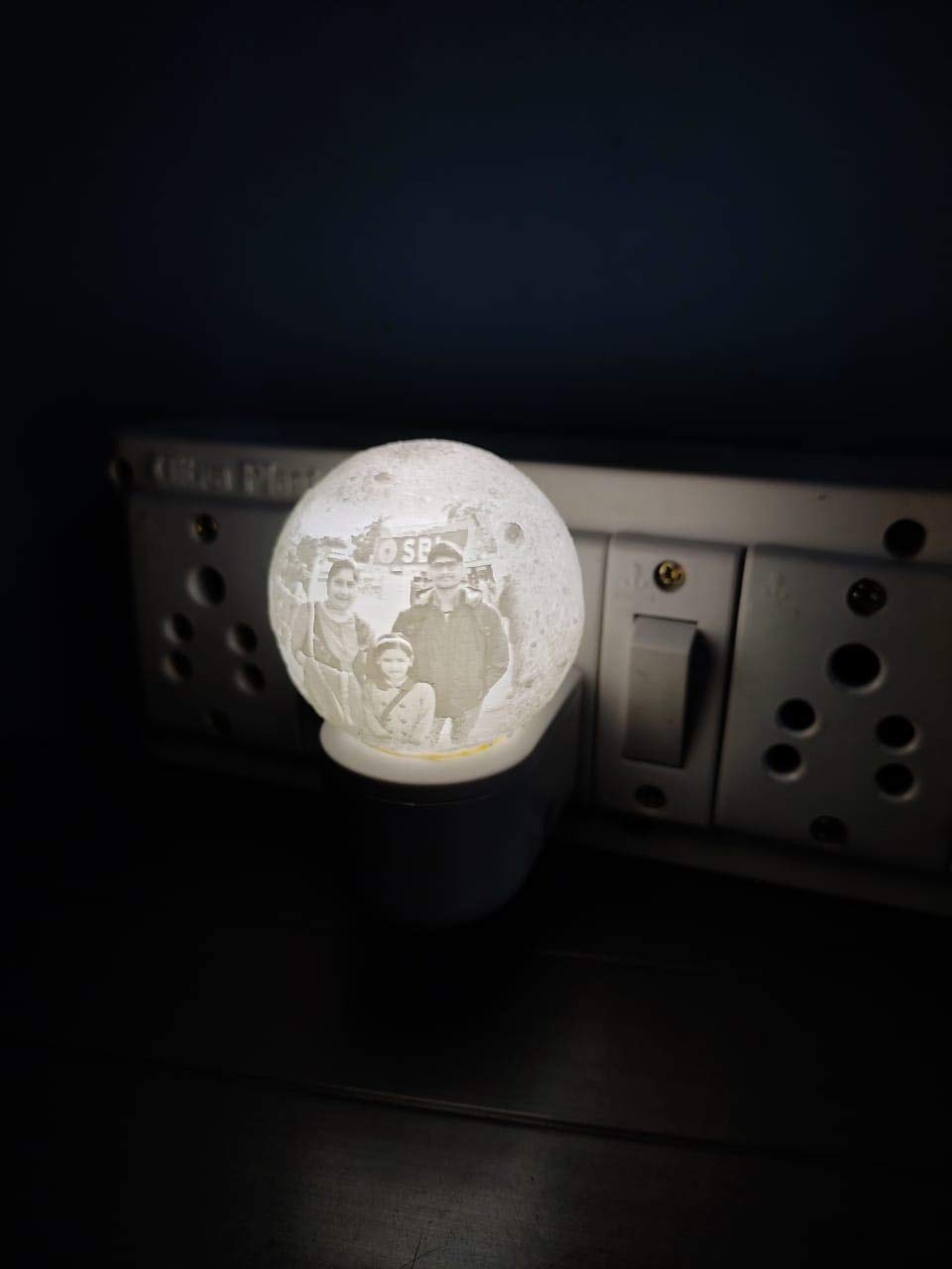 Nutek 3D Printed Mini Moon Night Photo Lamp Personalized Customised Lithophane Gift Wall Plug Type- Customized Photo