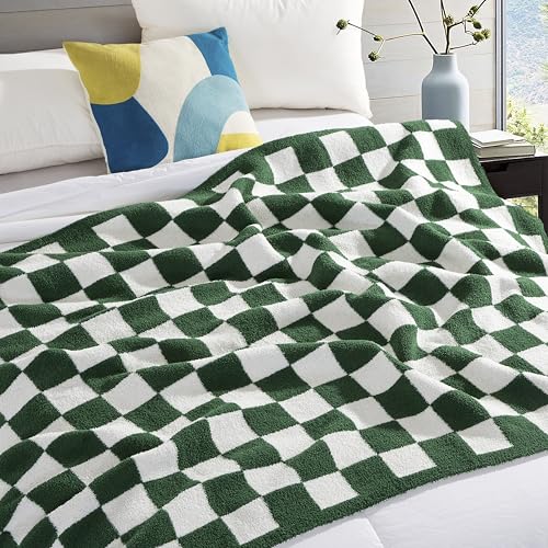Image of Elegant Comfort Checkered Throw Blanket, Hunter Green Super Soft Cozy Fluffy Warm Throw Blankets for Couch, Sofa, Chair, Bed, Camping, Picnic, Travel Lightweight Bed Blanket (50 inch x 70 inch)