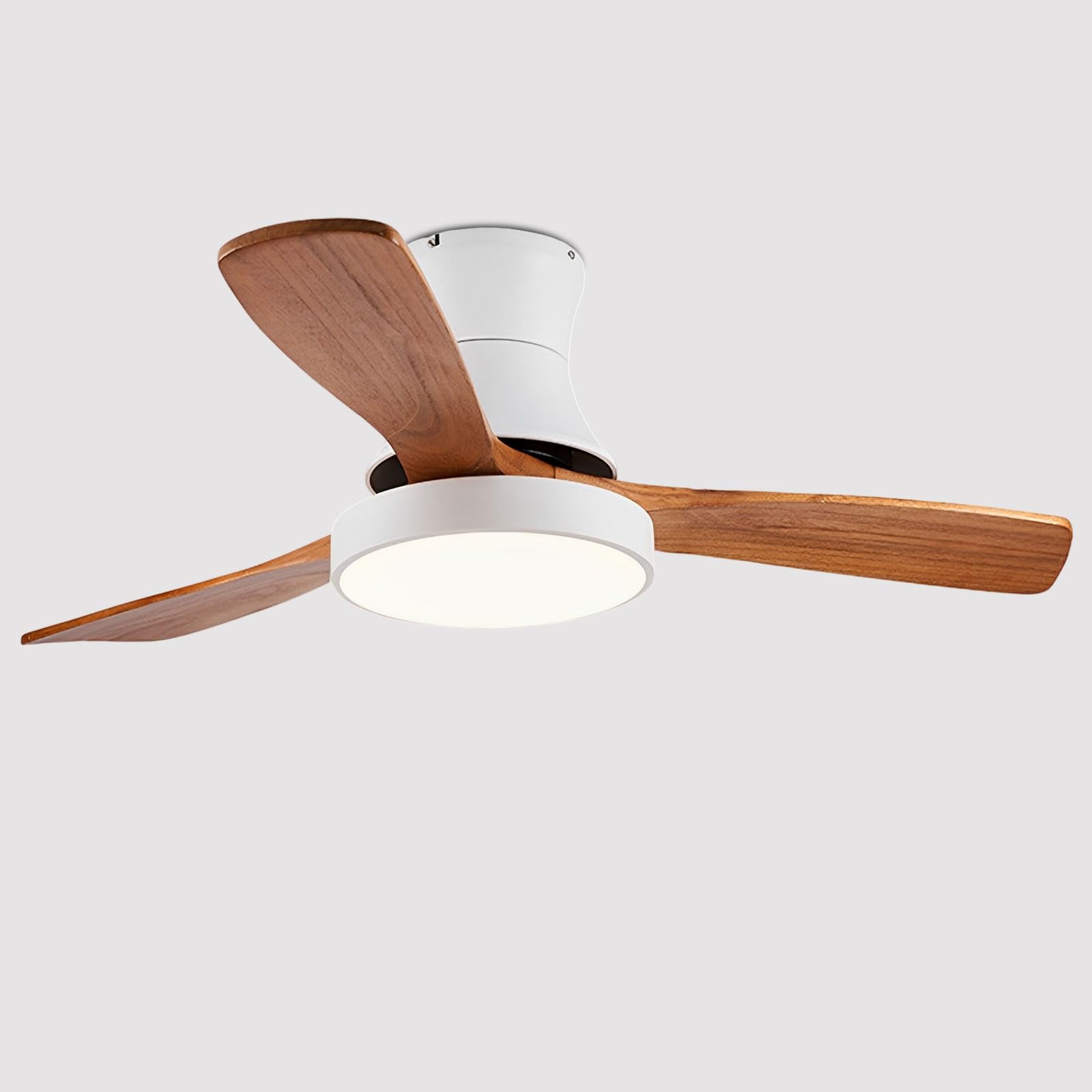 Ventilateur de plafond moderne avec télécommande pour créer une brise douce dans la chambre