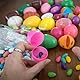 Mrracxy 48 Stück Ostereier Plastik, bunten Ostereiern (leer) zum Selbstbefüllen, Kinder überraschungsei Ostern kinderüberraschungseier, Zum Füllen von Süßigkeiten und Kindergeschenken an Ostern