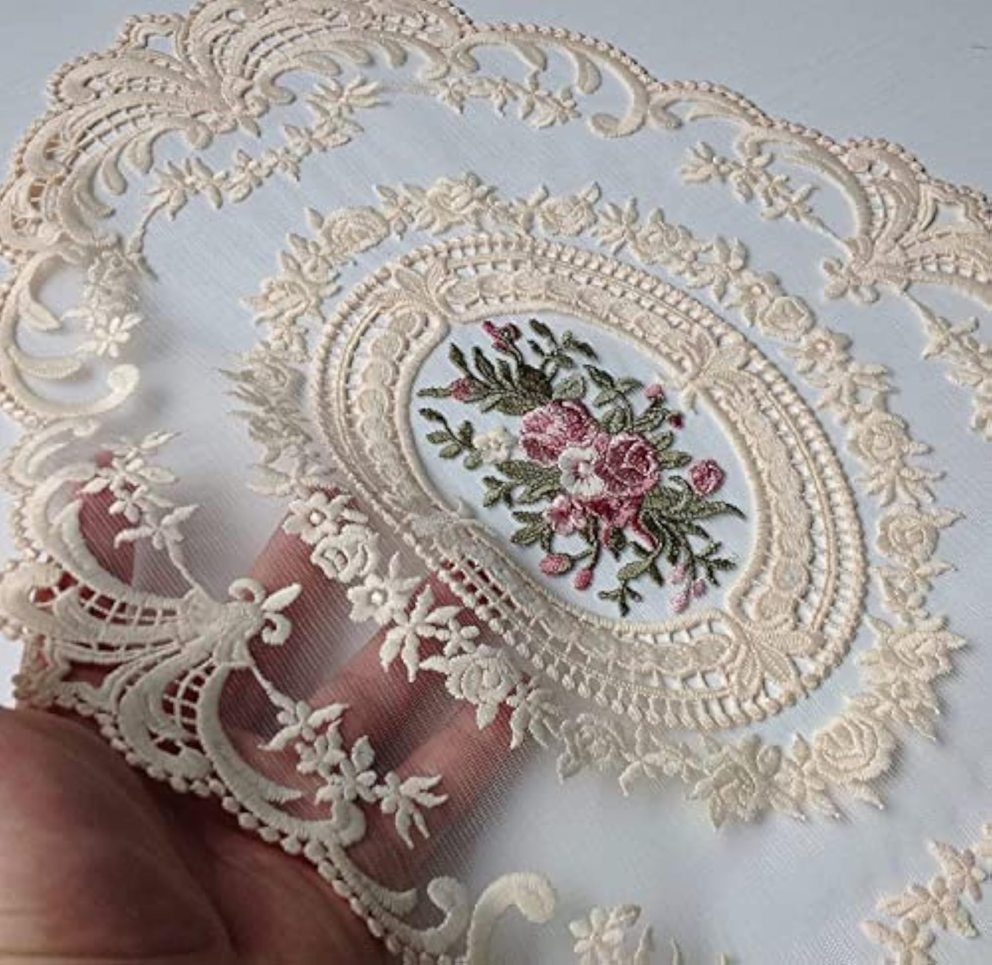 5 Pcs Beige Polyester Lace Placemats Set