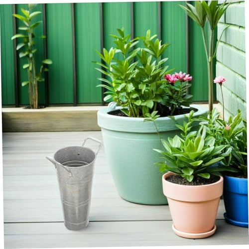 Vase rustique en fer pour décoration champêtre de mariage