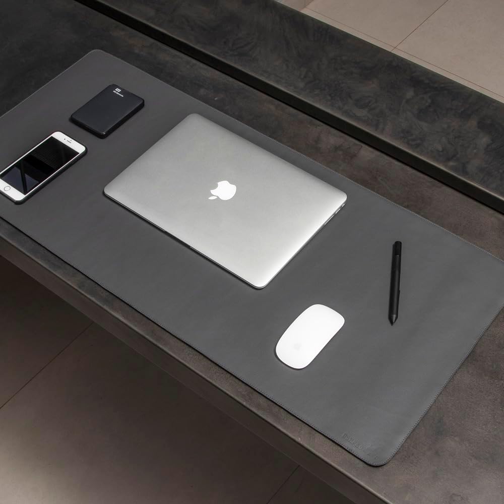 Mouse Pad in Synthetic Leather Rubberized Bottom with Stitched Edges (GRAPFITE)